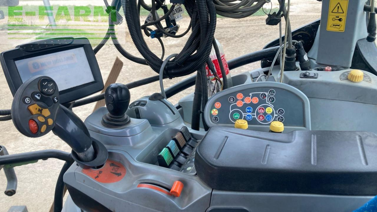 جرار New Holland T7050: صورة 20