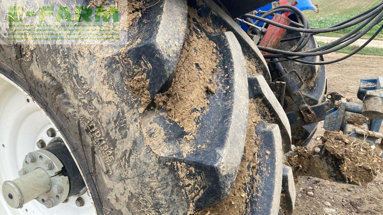جرار New Holland T7050: صورة 15