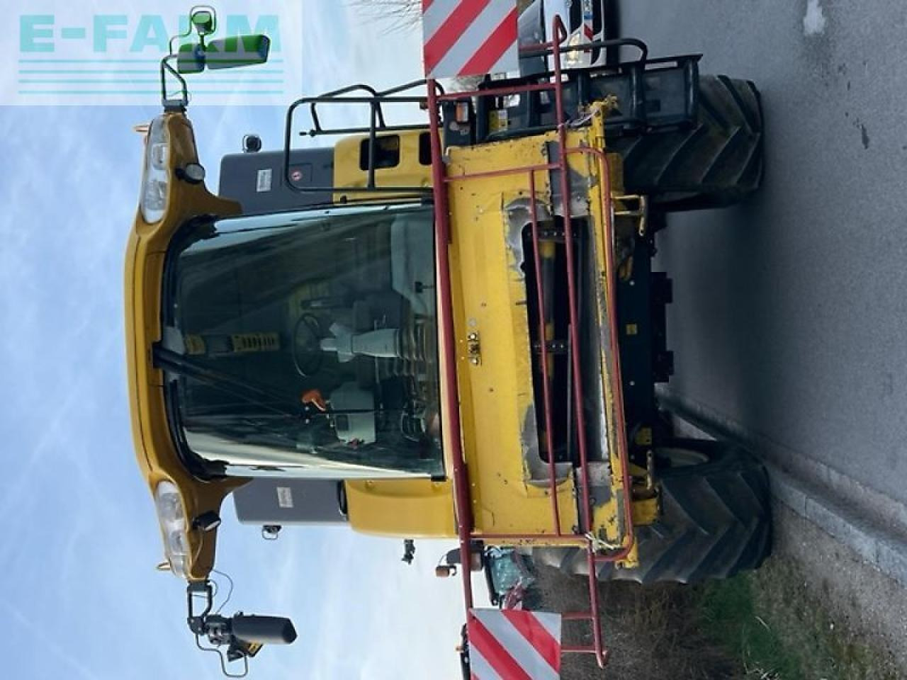 حصادة موحَّدة New Holland cx 740: صورة 6