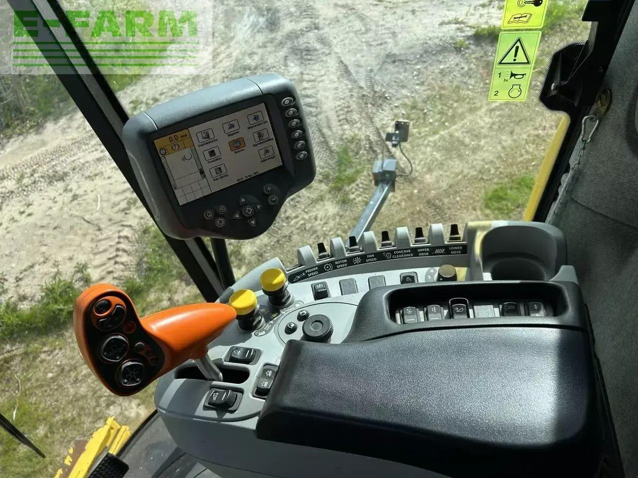 New Holland cx 8090 - حصادة موحَّدة: صورة 5 New Holland cx 8090 - حصادة موحَّدة: صورة 5