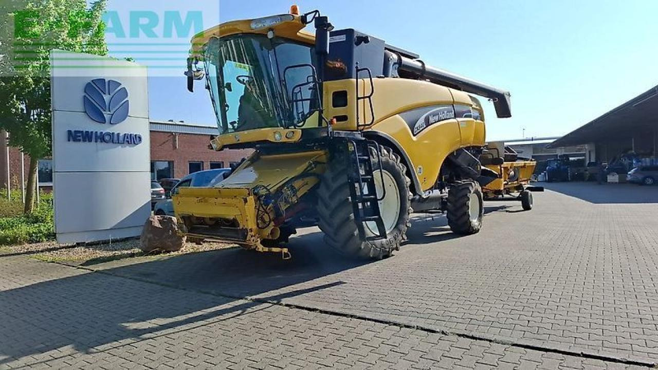 New Holland cx 840 - حصادة موحَّدة: صورة 2 New Holland cx 840 - حصادة موحَّدة: صورة 2