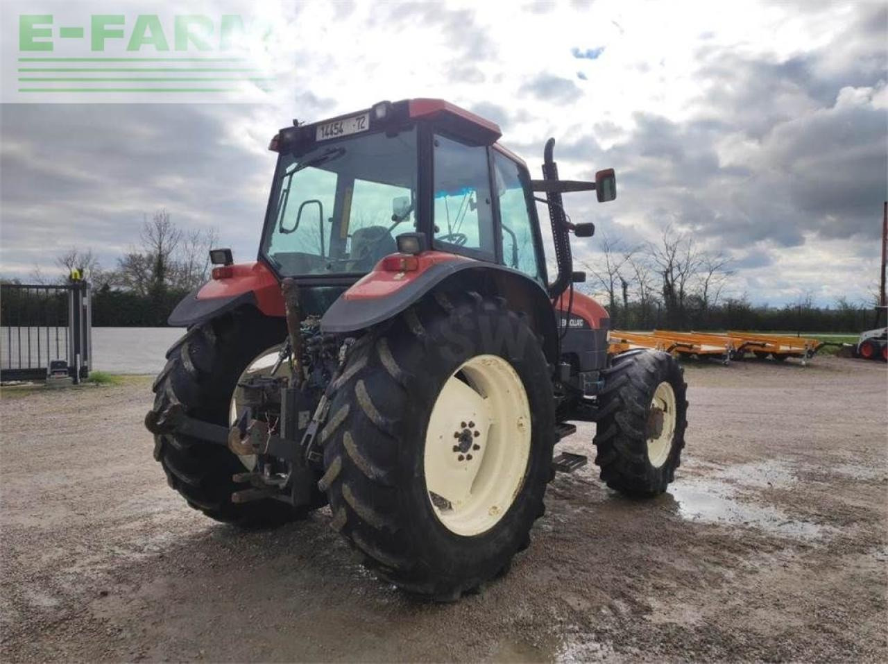 New Holland m100 - جرار: صورة 3 New Holland m100 - جرار: صورة 3