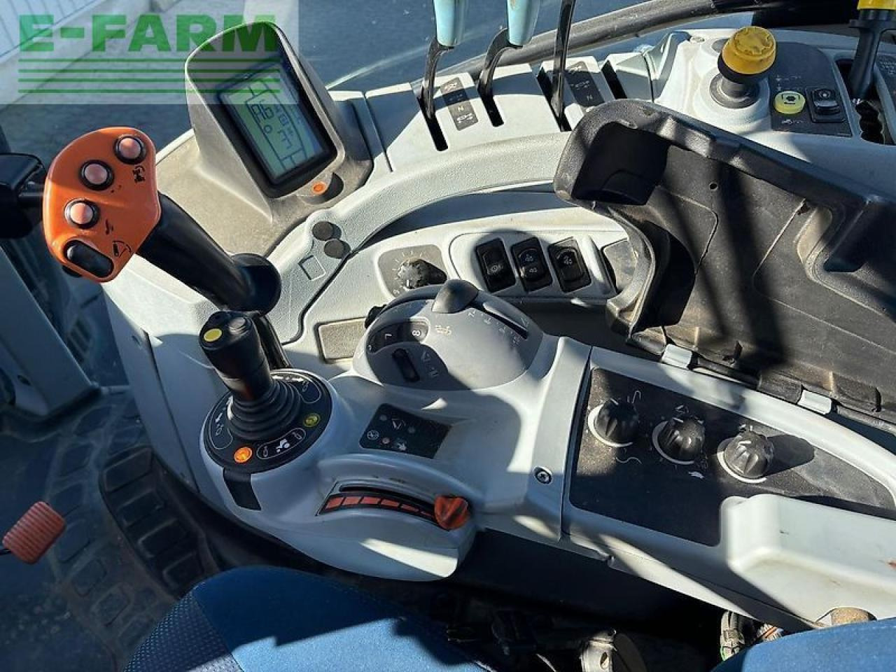 New Holland t7.175 - جرار: صورة 3 New Holland t7.175 - جرار: صورة 3