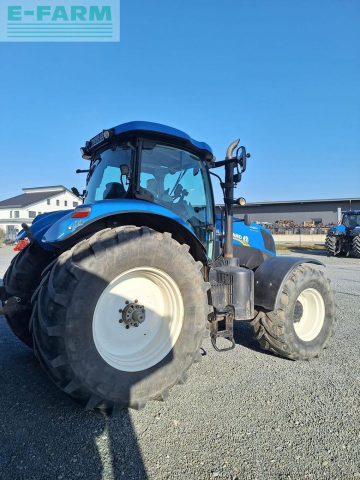 New Holland t7.210 ac - جرار: صورة 2 New Holland t7.210 ac - جرار: صورة 2