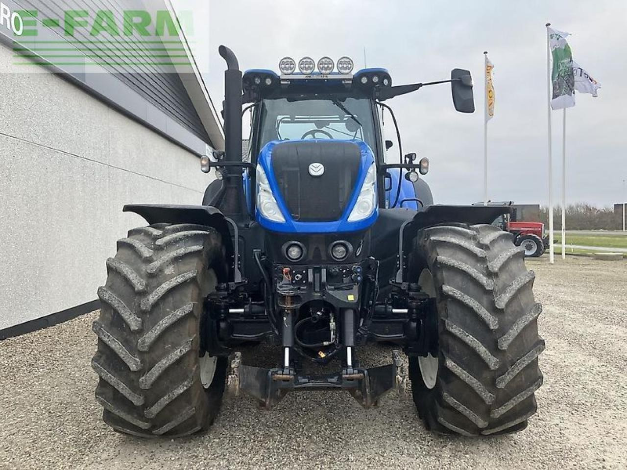 New Holland t7.315 ac - جرار: صورة 2 New Holland t7.315 ac - جرار: صورة 2