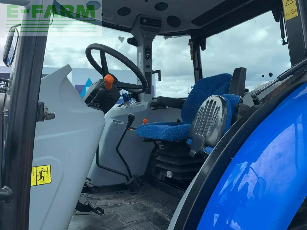 New Holland td5.105 - جرار: صورة 2 New Holland td5.105 - جرار: صورة 2