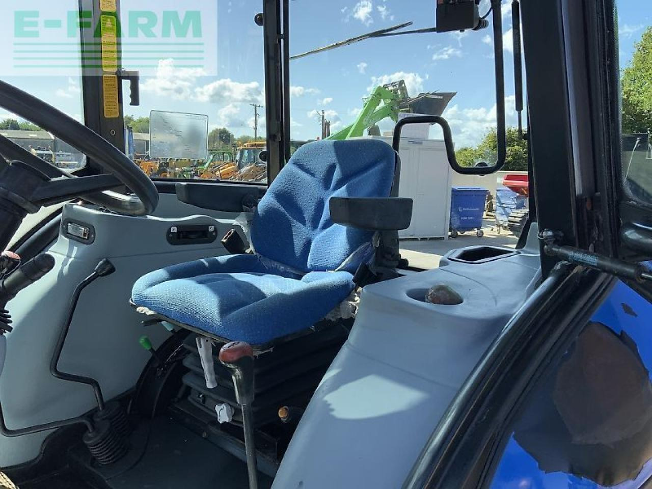 جرار New Holland td80d tractor (st23818) D: صورة 18