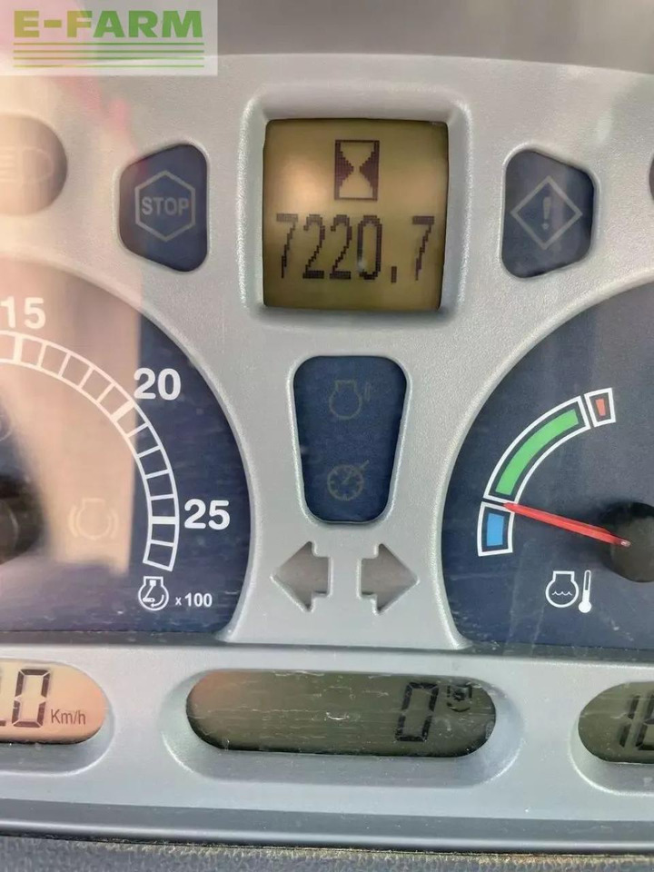 جرار New Holland ts135a ( t6070): صورة 8