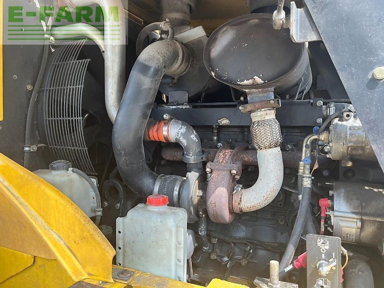 حفارة مُصَّغرة New Holland w 130 b: صورة 15