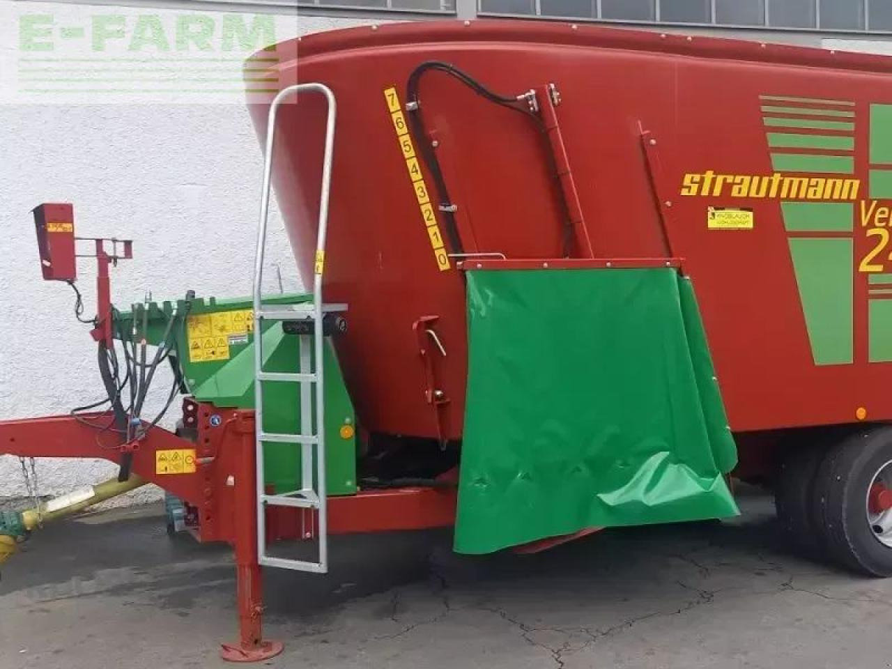 Strautmann verti-mix 2401 double - معدات الثروة الحيوانية: صورة 1 Strautmann verti-mix 2401 double - معدات الثروة الحيوانية: صورة 1