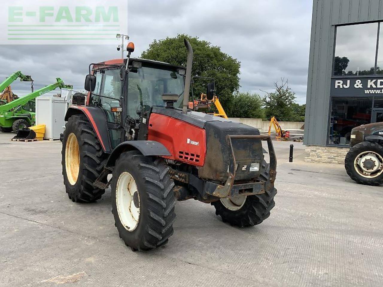 Valmet 8100 twin track reverse drive tractor - جرار: صورة 2 Valmet 8100 twin track reverse drive tractor - جرار: صورة 2