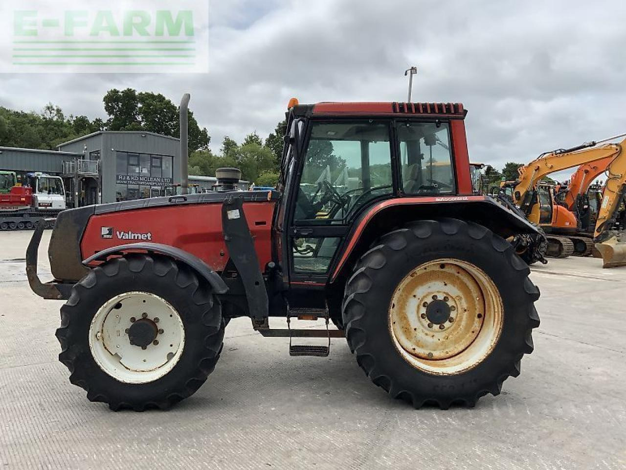 Valmet 8100 twin track reverse drive tractor - جرار: صورة 5 Valmet 8100 twin track reverse drive tractor - جرار: صورة 5