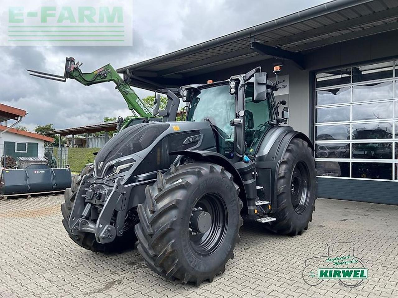 Valtra q 285 - جرار: صورة 2 Valtra q 285 - جرار: صورة 2