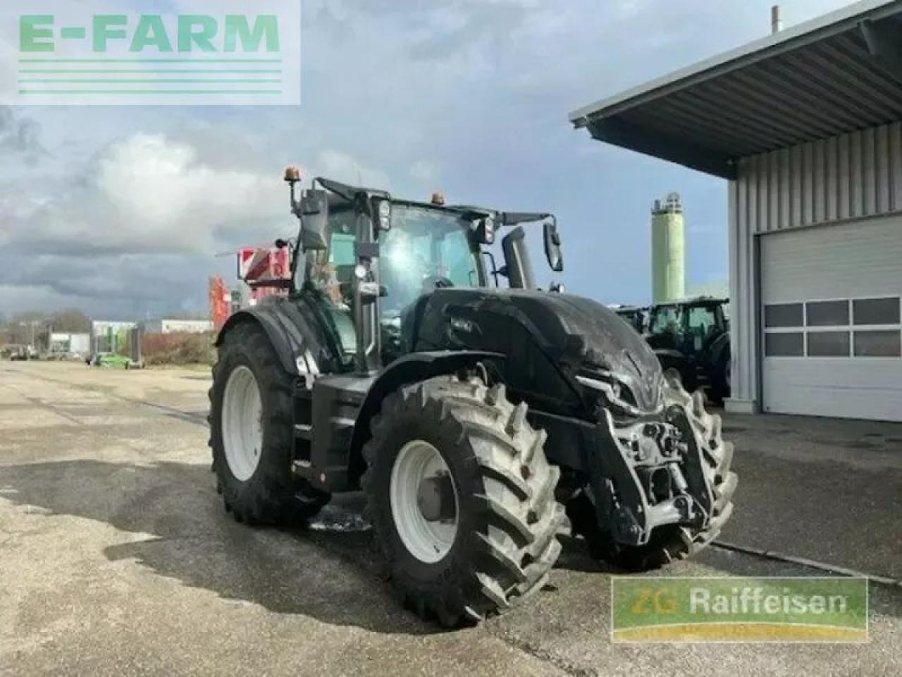 Valtra q245 - جرار: صورة 1 Valtra q245 - جرار: صورة 1