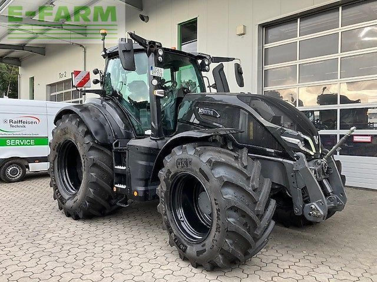 Valtra q305 - جرار: صورة 1 Valtra q305 - جرار: صورة 1