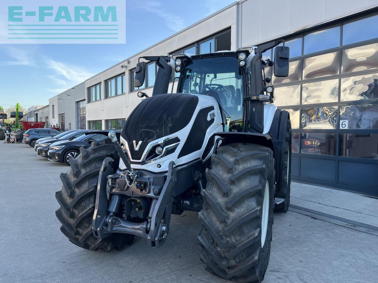 Valtra q305 - جرار: صورة 3 Valtra q305 - جرار: صورة 3