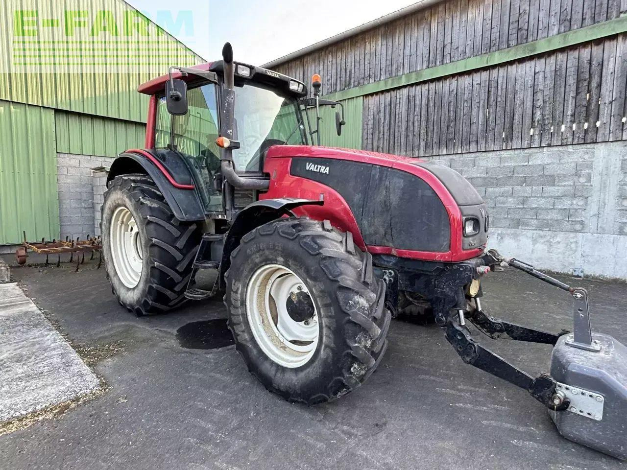 Valtra t121 hitech HiTech - جرار: صورة 4 Valtra t121 hitech HiTech - جرار: صورة 4