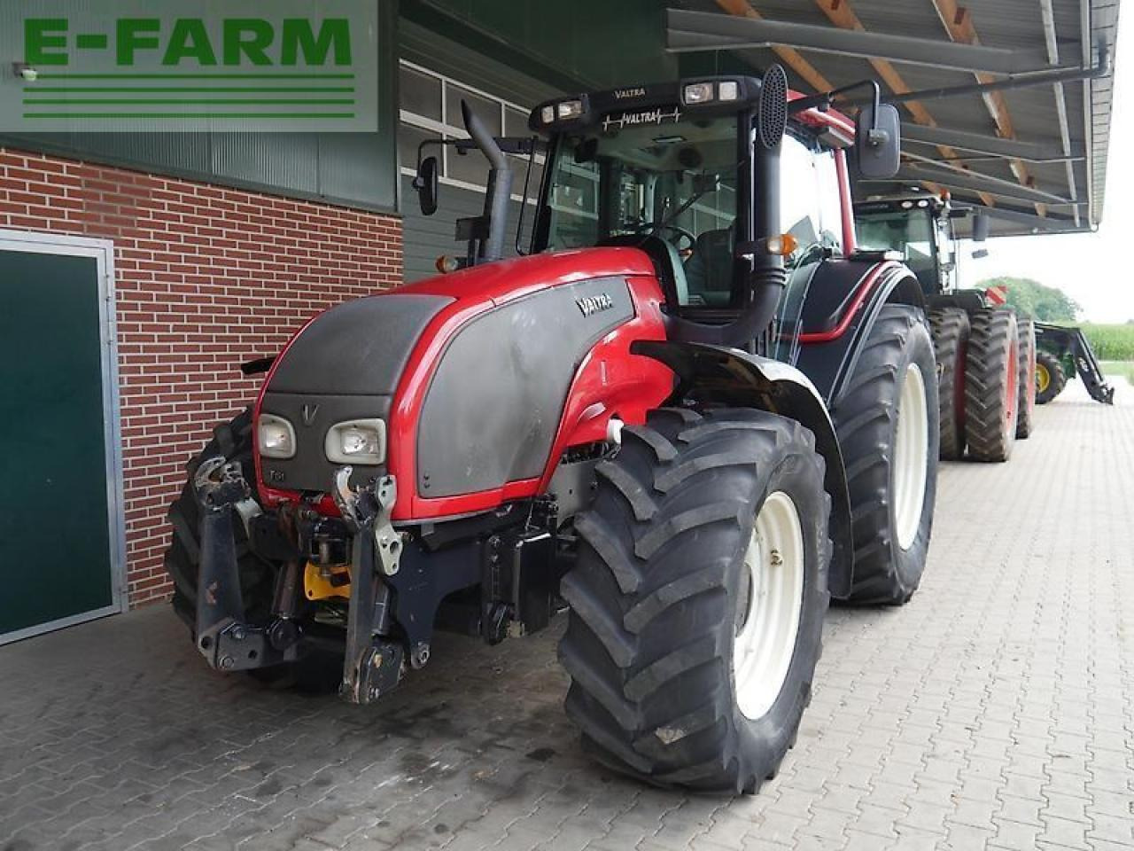 Valtra t151e hitech fzw HiTech - جرار: صورة 3 Valtra t151e hitech fzw HiTech - جرار: صورة 3