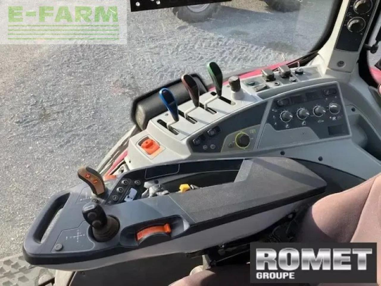 جرار Valtra t174: صورة 8