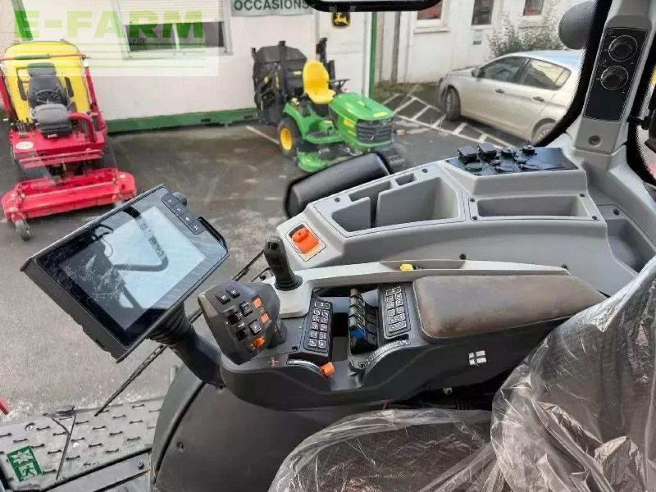 جرار Valtra t214 direct Direct: صورة 9 جرار Valtra t214 direct Direct: صورة 9