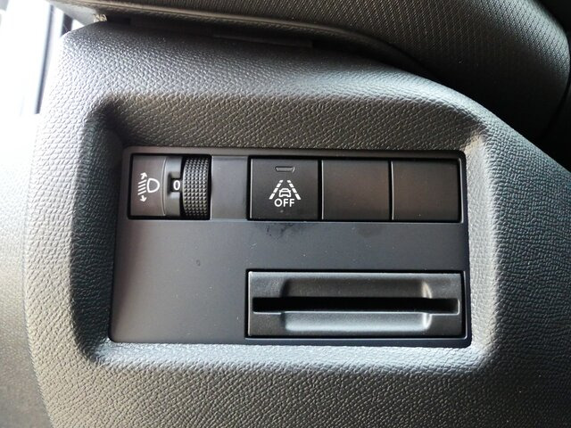سيارة دفع رباعي CITROEN C5 Aircross C-Series,PureTech 130 EAT8,19 Zoll: صورة 7