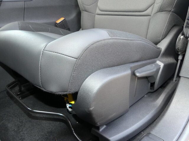 سيارة دفع رباعي CITROEN C5 Aircross C-Series,PureTech 130 EAT8,19 Zoll: صورة 8
