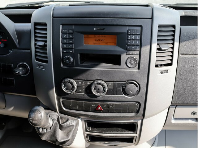 MERCEDES-BENZ Sprinter 214 CDI DOKA Pritsche,Klima,EURO6 - شاحنة مفتوحة, الشاحنات الصغيرة كابينة مزدوجة: صورة 5 MERCEDES-BENZ Sprinter 214 CDI DOKA Pritsche,Klima,EURO6 - شاحنة مفتوحة, الشاحنات الصغيرة كابينة مزدوجة: صورة 5