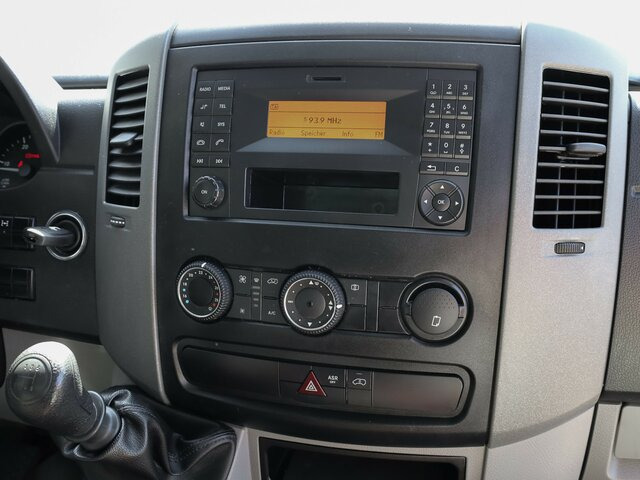 MERCEDES-BENZ Sprinter 316CDI Pritsche,Allrad,Klima... - شاحنة مفتوحة: صورة 3 MERCEDES-BENZ Sprinter 316CDI Pritsche,Allrad,Klima... - شاحنة مفتوحة: صورة 3