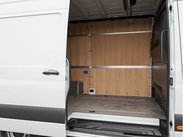 MERCEDES-BENZ Sprinter 317 CDI Kasten,L2H2,MBUX,Kamera - فان: صورة 2 MERCEDES-BENZ Sprinter 317 CDI Kasten,L2H2,MBUX,Kamera - فان: صورة 2