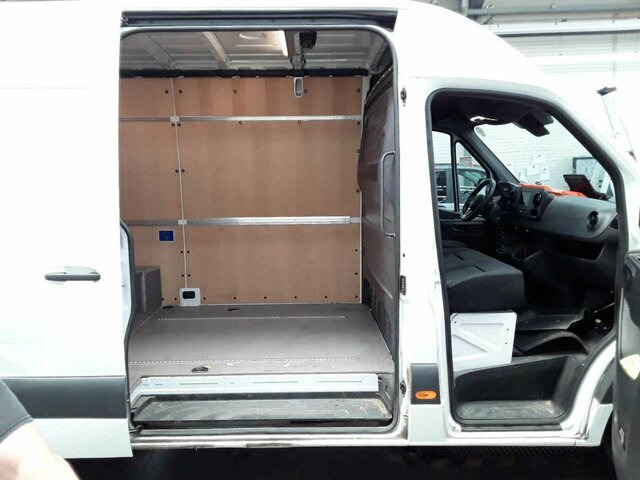 فان MERCEDES-BENZ Sprinter 317 CDI Kasten,L2H2,MBUX,Kamera: صورة 17
