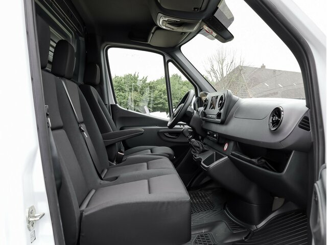 MERCEDES-BENZ Sprinter 317 CDI Kasten,L2H2,MBUX,Kamera - فان: صورة 3 MERCEDES-BENZ Sprinter 317 CDI Kasten,L2H2,MBUX,Kamera - فان: صورة 3