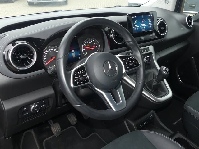 MERCEDES-BENZ T 180 Progressive,LED,MBUX,Navi,Rückfahrkamera - ميكروباص: صورة 4 MERCEDES-BENZ T 180 Progressive,LED,MBUX,Navi,Rückfahrkamera - ميكروباص: صورة 4