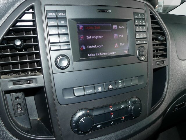 MERCEDES-BENZ Vito 114 TourerPro,Allrad,Automatik,8Sitzer - حافلة صغيرة, ميكروباص: صورة 4 MERCEDES-BENZ Vito 114 TourerPro,Allrad,Automatik,8Sitzer - حافلة صغيرة, ميكروباص: صورة 4