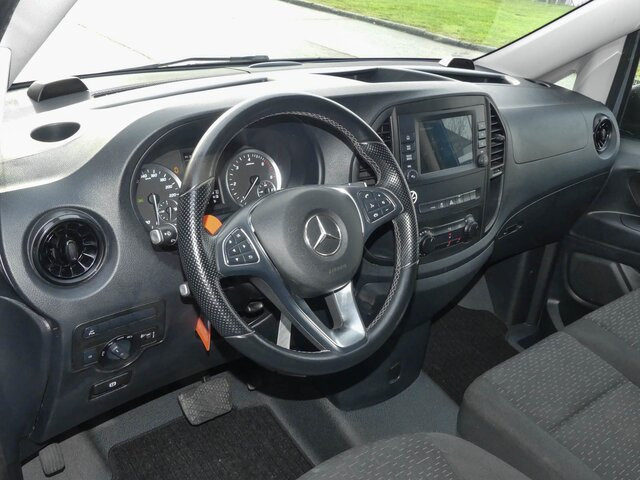 MERCEDES-BENZ Vito 116CDI Extralang,Mixto,6Sitze,Automatik - ميكروباص: صورة 5 MERCEDES-BENZ Vito 116CDI Extralang,Mixto,6Sitze,Automatik - ميكروباص: صورة 5