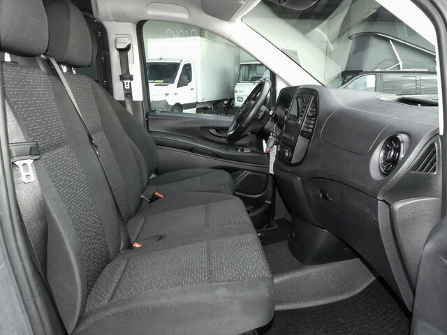 MERCEDES-BENZ Vito 116CDI Extralang,Mixto,6Sitze,Automatik - ميكروباص: صورة 2 MERCEDES-BENZ Vito 116CDI Extralang,Mixto,6Sitze,Automatik - ميكروباص: صورة 2
