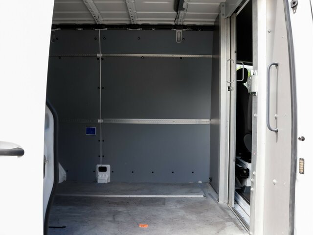 MERCEDES-BENZ eSprinter 312 Kasten FWD,3.924mm Radstand - فان, فان كهربائية: صورة 2 MERCEDES-BENZ eSprinter 312 Kasten FWD,3.924mm Radstand - فان, فان كهربائية: صورة 2