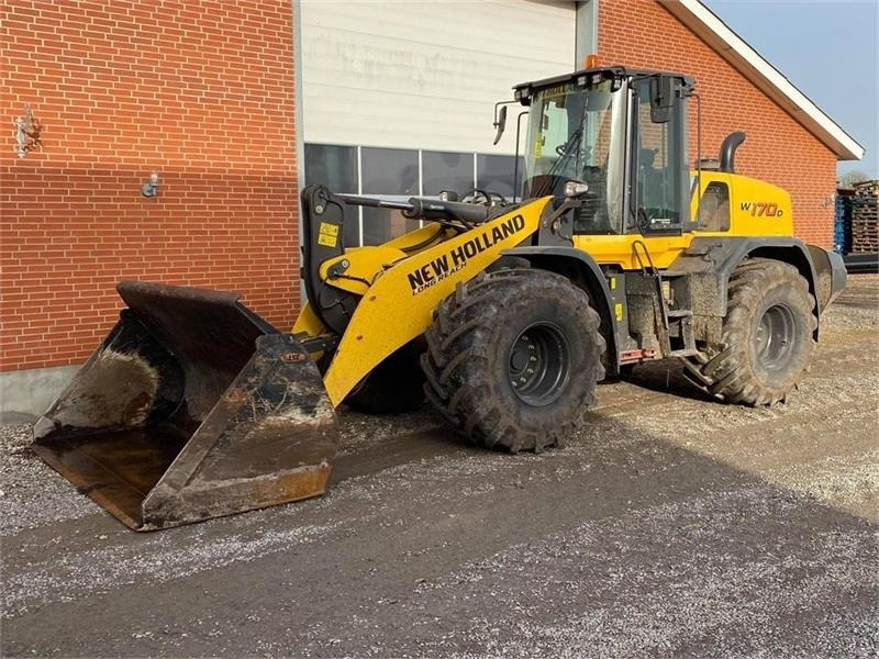 New Holland W170D - اللودر بعجل: صورة 4 New Holland W170D - اللودر بعجل: صورة 4