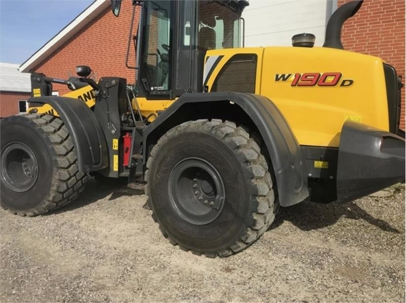 New Holland W190D - اللودر بعجل: صورة 1 New Holland W190D - اللودر بعجل: صورة 1