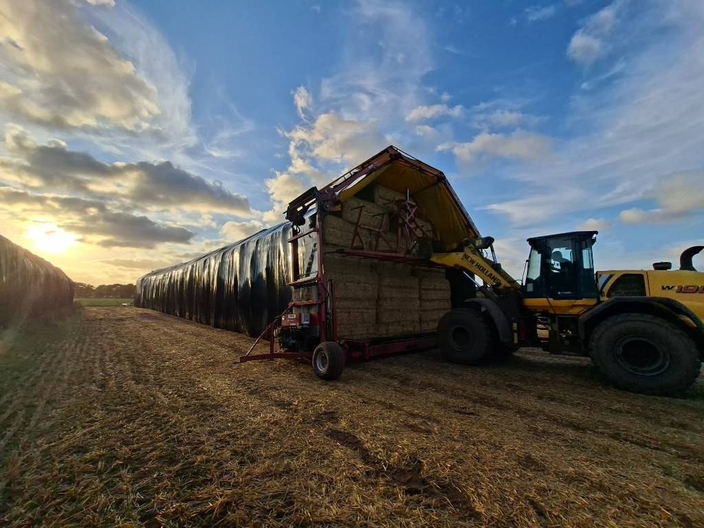 Pomi Wrap 7 - آلة تغليف بالة التبن: صورة 3 Pomi Wrap 7 - آلة تغليف بالة التبن: صورة 3