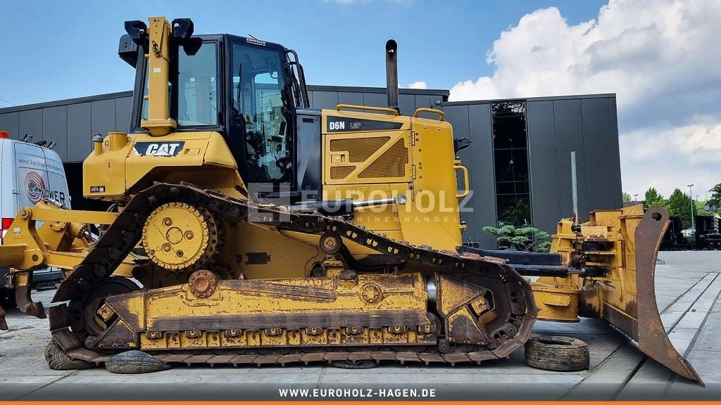 CAT D6N T4 LGP Ripper hydraulische 6-Wege-Verstellung - جرافة: صورة 3 CAT D6N T4 LGP Ripper hydraulische 6-Wege-Verstellung - جرافة: صورة 3