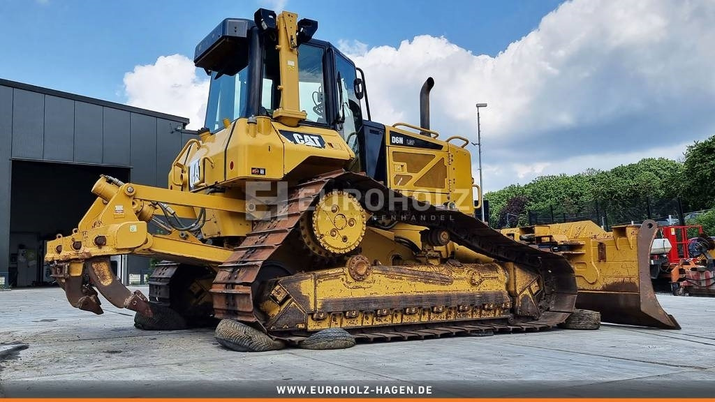 CAT D6N T4 LGP Ripper hydraulische 6-Wege-Verstellung - جرافة: صورة 4 CAT D6N T4 LGP Ripper hydraulische 6-Wege-Verstellung - جرافة: صورة 4