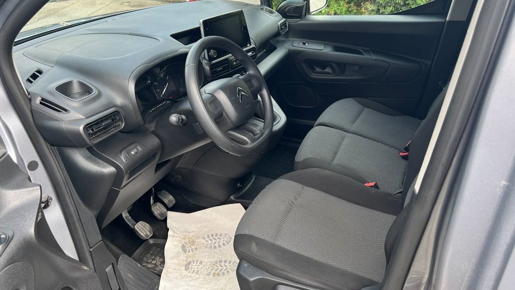 شاحنة مغلقة الصندوق Citroën Berlingo 1.5 Blue HDI, Kasten, 8 Reifen, Klima: صورة 16