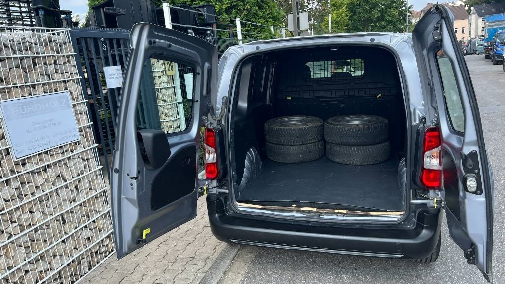 شاحنة مغلقة الصندوق Citroën Berlingo 1.5 Blue HDI, Kasten, 8 Reifen, Klima: صورة 19