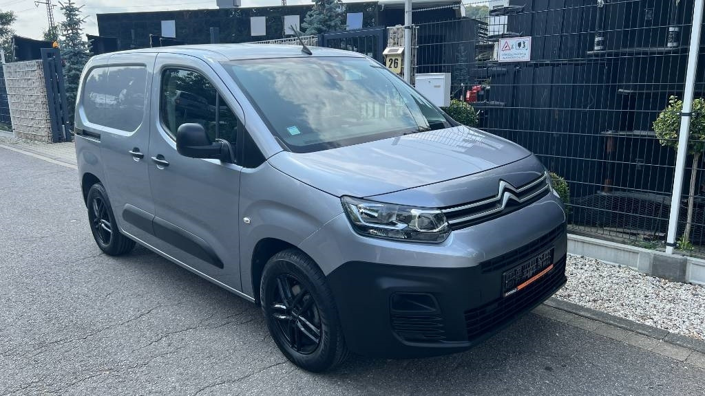 شاحنة مغلقة الصندوق Citroën Berlingo 1.5 Blue HDI, Kasten, 8 Reifen, Klima: صورة 30