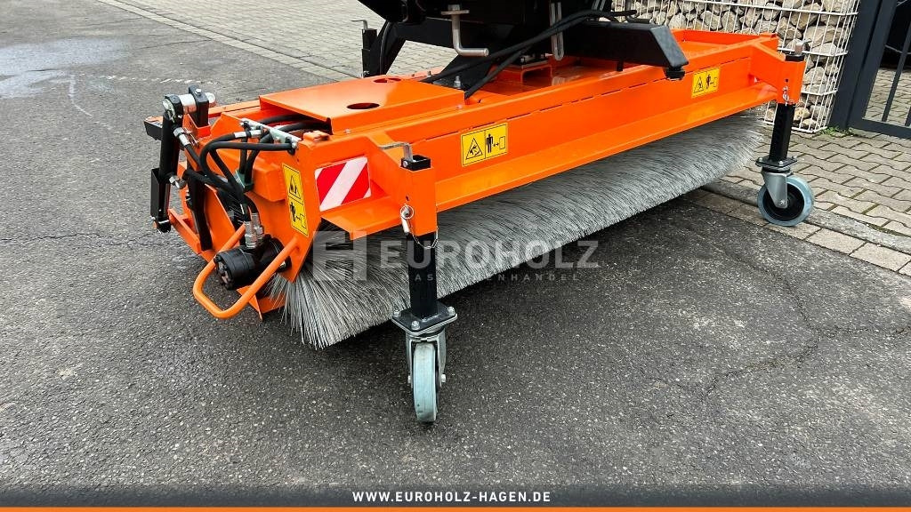Kehrmaschine ZM2000 - مكنسة - آلية المنفعة/ مركبة خاصة: صورة 4 Kehrmaschine ZM2000 - مكنسة - آلية المنفعة/ مركبة خاصة: صورة 4