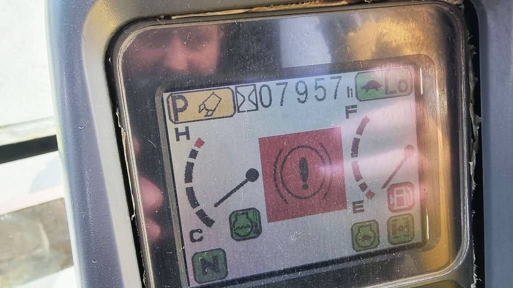 حفارة دولاب Komatsu PW 140 Mobilbagger Powertilt Schnellwechsler MS 10: صورة 14 حفارة دولاب Komatsu PW 140 Mobilbagger Powertilt Schnellwechsler MS 10: صورة 14