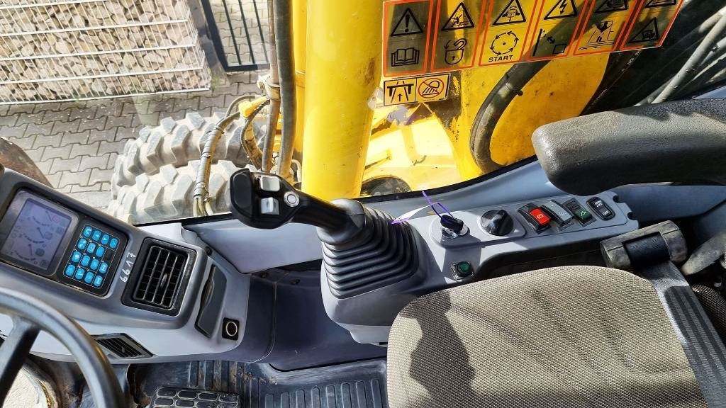 حفارة دولاب Komatsu PW 140 Mobilbagger Powertilt Schnellwechsler MS 10: صورة 13 حفارة دولاب Komatsu PW 140 Mobilbagger Powertilt Schnellwechsler MS 10: صورة 13