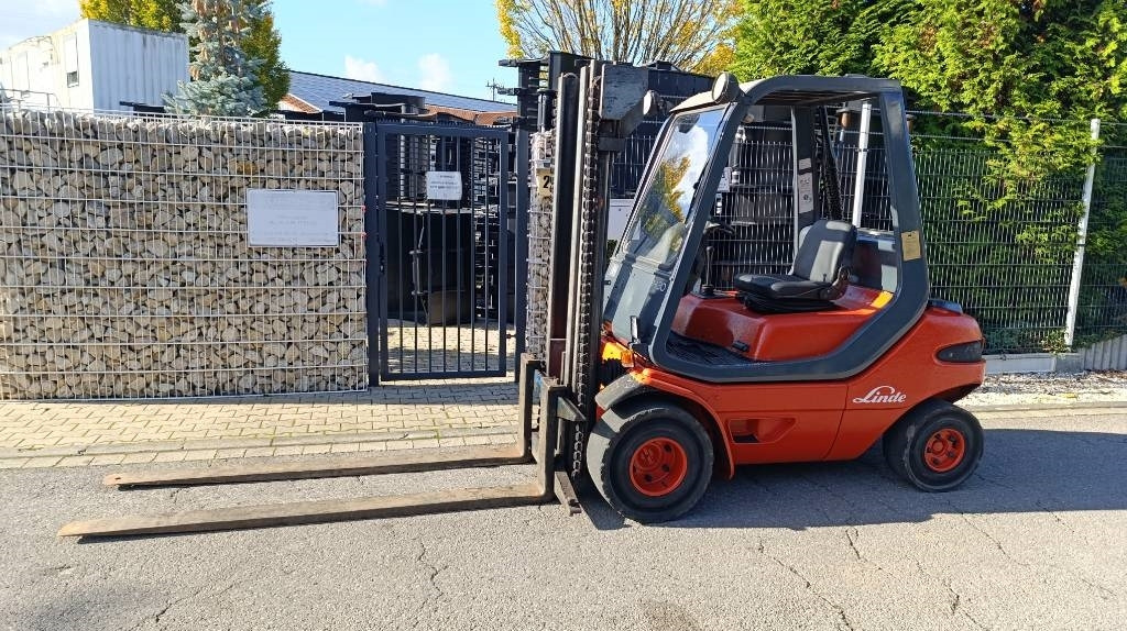 Linde H 30 D, Duplex, Zusatzhydraulik, Palettengabel  - رافعة شوكية ديزل: صورة 5 Linde H 30 D, Duplex, Zusatzhydraulik, Palettengabel  - رافعة شوكية ديزل: صورة 5