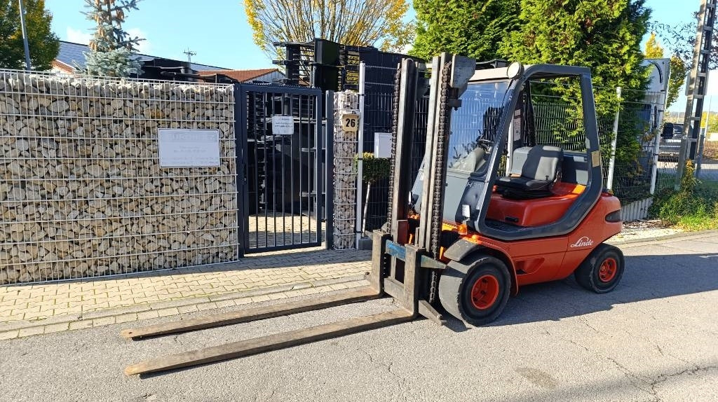 Linde H 30 D, Duplex, Zusatzhydraulik, Palettengabel  - رافعة شوكية ديزل: صورة 3 Linde H 30 D, Duplex, Zusatzhydraulik, Palettengabel  - رافعة شوكية ديزل: صورة 3