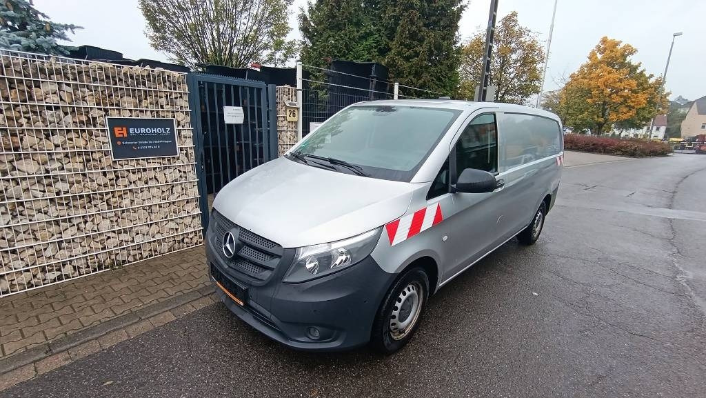 Mercedes-Benz Vito 114 CDI Werkstattschränke, Standheizung, PDC - شاحنة مغلقة الصندوق: صورة 1 Mercedes-Benz Vito 114 CDI Werkstattschränke, Standheizung, PDC - شاحنة مغلقة الصندوق: صورة 1